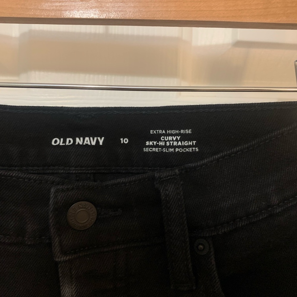Old Navy Black Extra High-Rise Curvy Sky-Hi Straight Women’s Size 10 Jeans